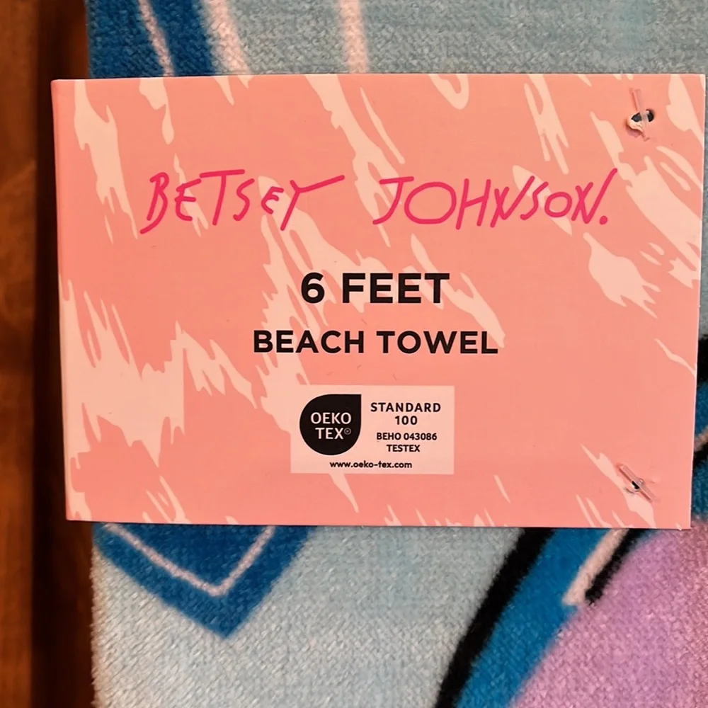 NWT Betsey Johnson seashells anchors beach towel